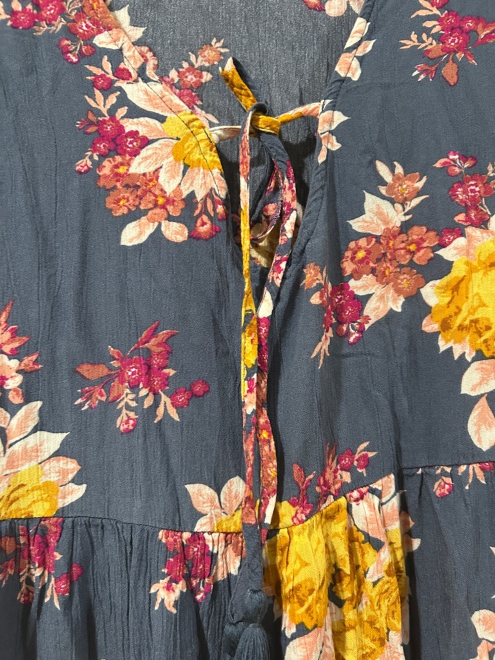 SO Blue Floral Tie-Front Tiered Dress Size L - Picture 3 of 5